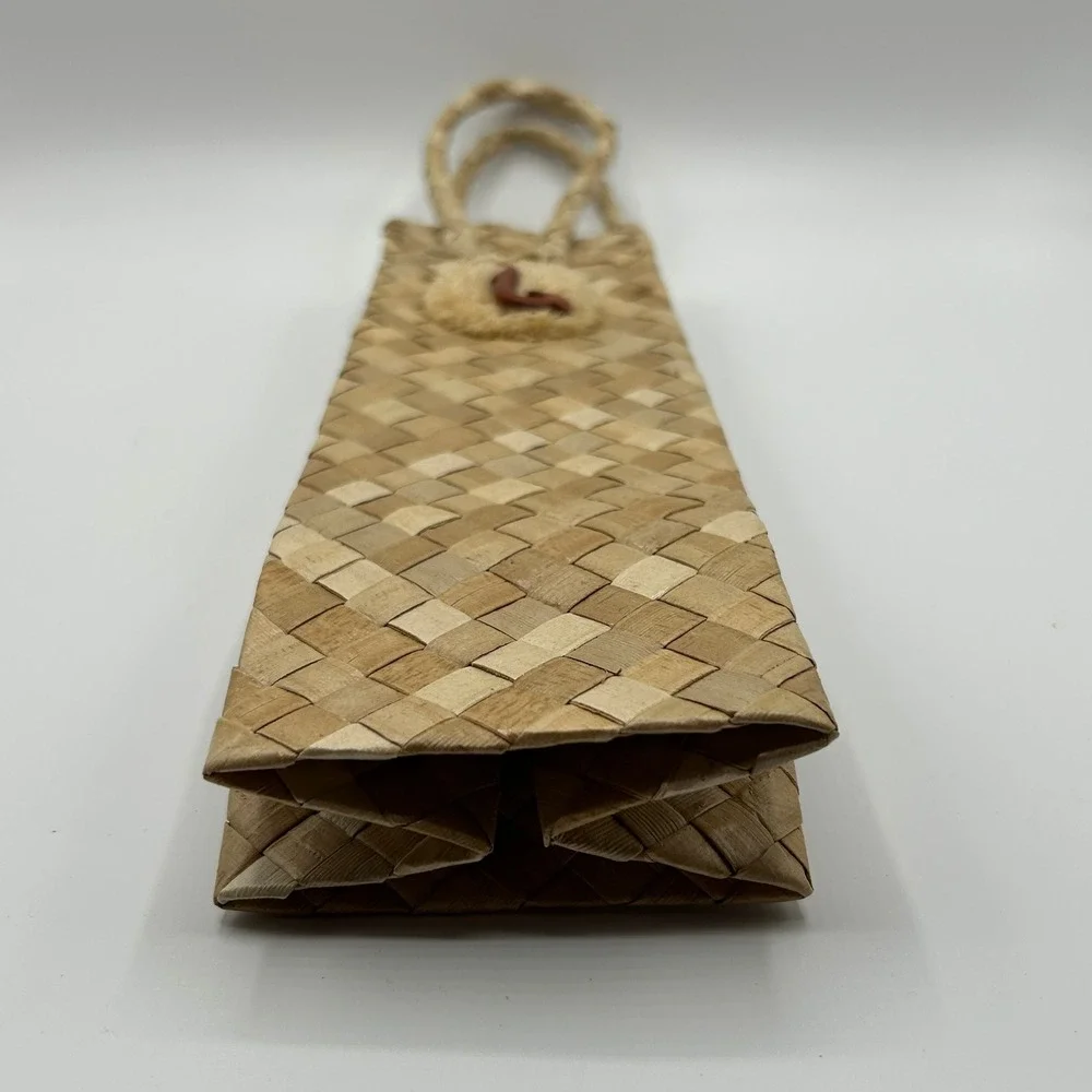 Woven Straw Wine Bottle Gift Bag Natural Palm Leaf Braided Handle Tropical Tiki